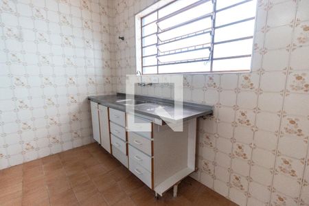 Casa à venda com 380m², 2 quartos e 8 vagasCozinha