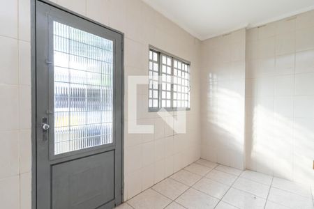 Hall de Entrada de casa para alugar com 2 quartos, 150m² em Parque Peruche, São Paulo