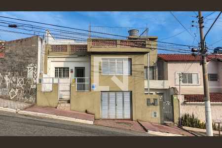 Casa para alugar com 150m², 2 quartos e 1 vagaFachada