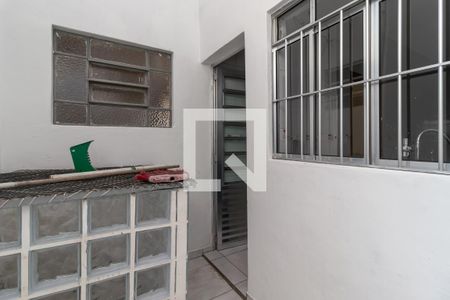 Casa para alugar com 150m², 2 quartos e 1 vagaQuintal