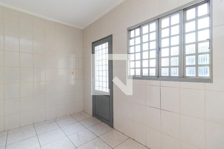 Hall de Entrada de casa para alugar com 2 quartos, 150m² em Parque Peruche, São Paulo