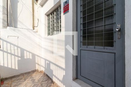 Casa para alugar com 150m², 2 quartos e 1 vagaQuintal Frontal