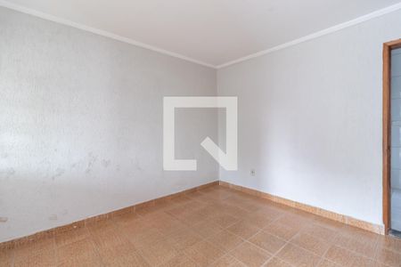 Sala de Estar de casa para alugar com 2 quartos, 150m² em Parque Peruche, São Paulo