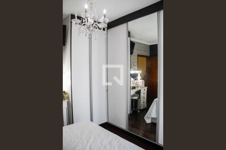 Casa à venda com 292m², 3 quartos e 4 vagasQuarto 2