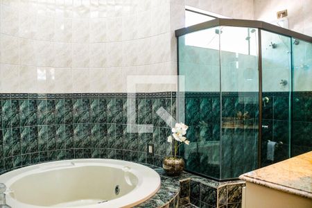 Casa à venda com 292m², 3 quartos e 4 vagasBanheiro da Suíte