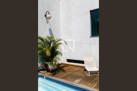 Casa à venda com 292m², 3 quartos e 4 vagasPiscina