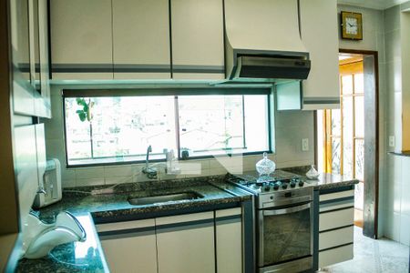 Casa à venda com 292m², 3 quartos e 4 vagasCozinha