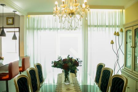 Casa à venda com 292m², 3 quartos e 4 vagasSala