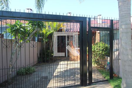 Casa à venda com 137m², 3 quartos e 2 vagasFachada