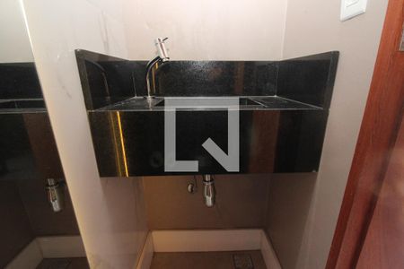 Casa à venda com 137m², 3 quartos e 2 vagasLavabo