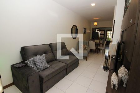 Sala de casa à venda com 3 quartos, 137m² em Hípica, Porto Alegre