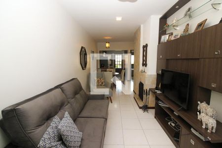 Sala de casa à venda com 3 quartos, 137m² em Hípica, Porto Alegre