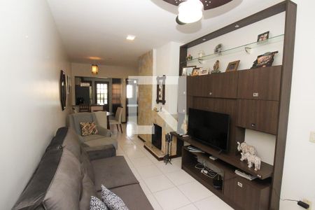 Sala de casa à venda com 3 quartos, 137m² em Hípica, Porto Alegre