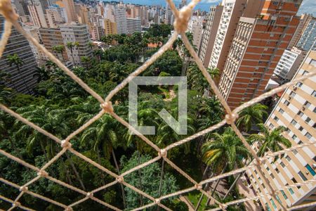 Vista de apartamento à venda com 3 quartos, 156m² em Cambuí, Campinas