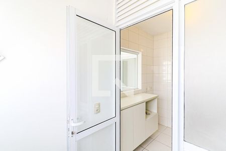 Área de Serviço de apartamento para alugar com 2 quartos, 70m² em Santo Amaro, São Paulo