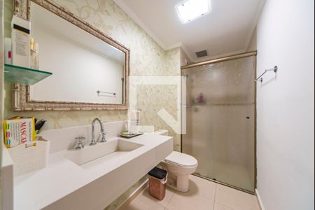 Apartamento para alugar com 100m², 3 quartos e 2 vagasBanheiro do Quarto 1