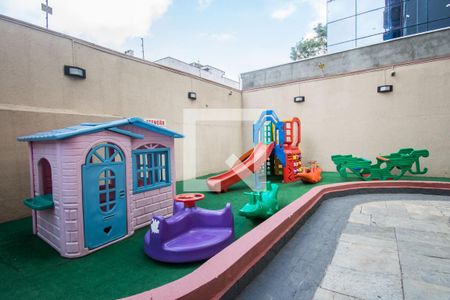 Apartamento para alugar com 100m², 3 quartos e 2 vagasÁrea Comum - Playground
