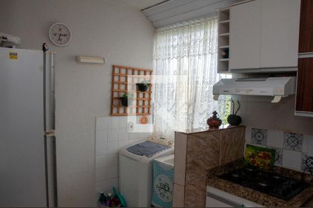 Apartamento à venda com 57m², 2 quartos e 1 vaga Apartamento à venda com 57m², 2 quartos e 1 vagaCozinha e Área de Serviço