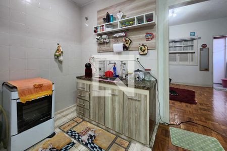 Casa à venda com 194m², 3 quartos e 4 vagas Casa à venda com 194m², 3 quartos e 4 vagasCozinha 2