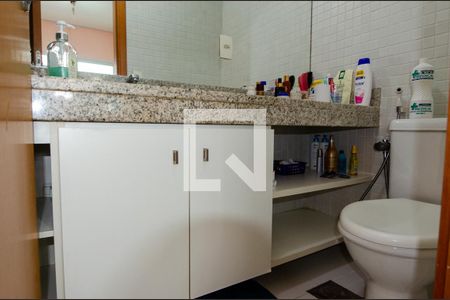 Apartamento à venda com 73m², 2 quartos e 1 vaga Apartamento à venda com 73m², 2 quartos e 1 vagaBanheiro da Suíte 1