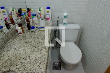 Apartamento à venda com 73m², 2 quartos e 1 vaga Apartamento à venda com 73m², 2 quartos e 1 vagaBanheiro da Suíte 1