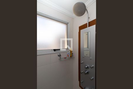 Apartamento à venda com 100m², 2 quartos e 2 vagasBanheiro da Suíte 1