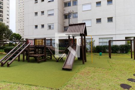 Apartamento à venda com 100m², 2 quartos e 2 vagasÁrea comum - Playground