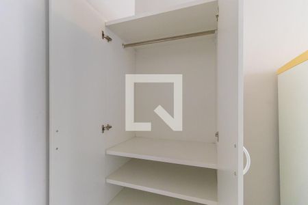 Studio para alugar com 25m², 1 quarto e sem vagaKitnet - Armários