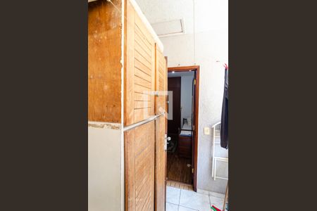 Casa à venda com 150m², 5 quartos e 2 vagasLavanderia