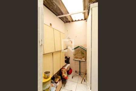 Casa à venda com 150m², 5 quartos e 2 vagasBanheiro da Edícula