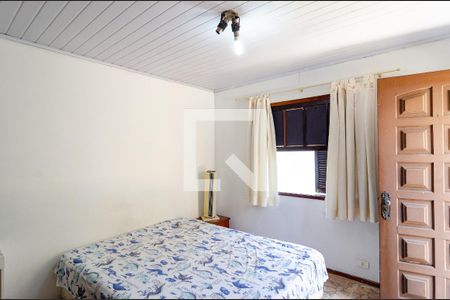 Casa à venda com 150m², 5 quartos e 2 vagasSuíte 2