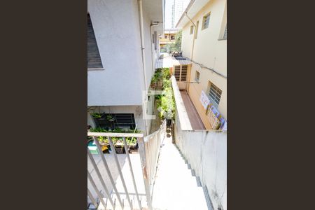 Casa à venda com 150m², 5 quartos e 2 vagasEscadas