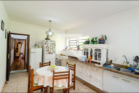 Casa à venda com 150m², 5 quartos e 2 vagasCozinha