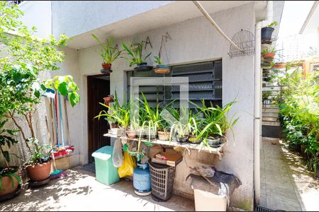 Casa à venda com 150m², 5 quartos e 2 vagasQuintal