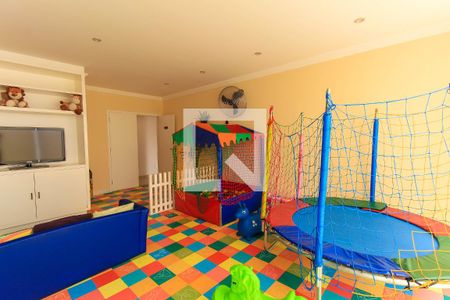 Apartamento à venda com 228m², 3 quartos e 4 vagas Apartamento à venda com 228m², 3 quartos e 4 vagasBrinquedoteca