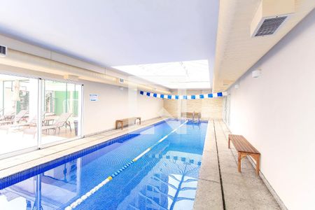 Apartamento à venda com 228m², 3 quartos e 4 vagas Apartamento à venda com 228m², 3 quartos e 4 vagasPiscina Coberta