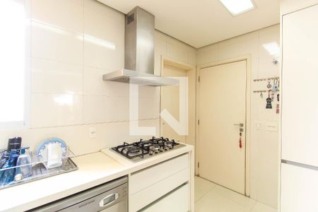 Apartamento à venda com 228m², 3 quartos e 4 vagas Apartamento à venda com 228m², 3 quartos e 4 vagasCozinha