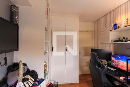 Apartamento à venda com 228m², 3 quartos e 4 vagas Apartamento à venda com 228m², 3 quartos e 4 vagasQuarto 3