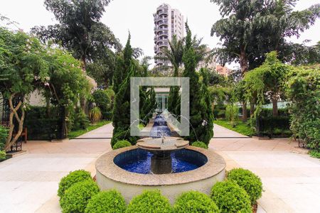 Apartamento à venda com 228m², 3 quartos e 4 vagas Apartamento à venda com 228m², 3 quartos e 4 vagasEntrada