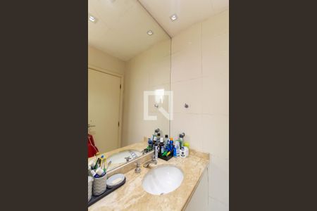 Apartamento à venda com 228m², 3 quartos e 4 vagas Apartamento à venda com 228m², 3 quartos e 4 vagasBanheiro do Quarto 3