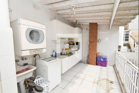 Casa à venda com 181m², 3 quartos e 2 vagasÁrea de Serviço
