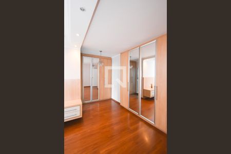 Casa à venda com 181m², 3 quartos e 2 vagasQuarto 1