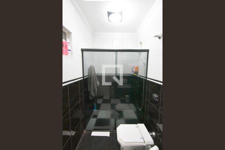 Casa à venda com 181m², 3 quartos e 2 vagasBanheiro 