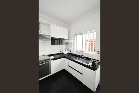 Casa à venda com 181m², 3 quartos e 2 vagasCozinha