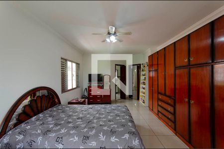 Casa à venda com 464m², 5 quartos e 4 vagasSuíte