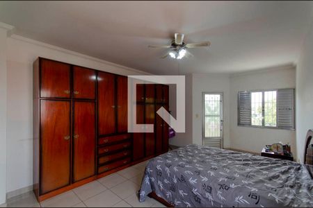 Casa à venda com 464m², 5 quartos e 4 vagasSuíte