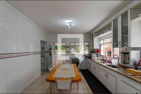 Casa à venda com 464m², 5 quartos e 4 vagasCozinha