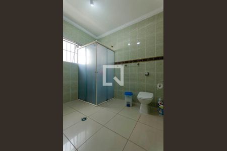 Casa à venda com 464m², 5 quartos e 4 vagasBanheiro