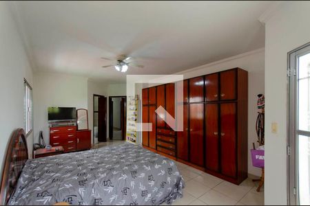 Casa à venda com 464m², 5 quartos e 4 vagasSuíte