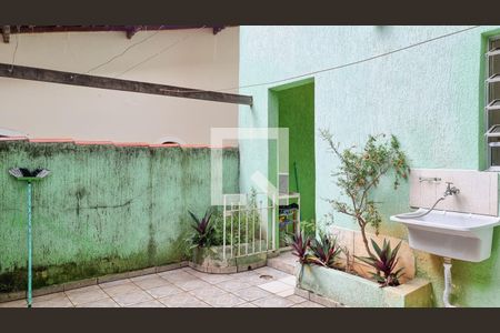 Casa à venda com 100m², 3 quartos e 1 vaga Casa à venda com 100m², 3 quartos e 1 vagaLavanderia